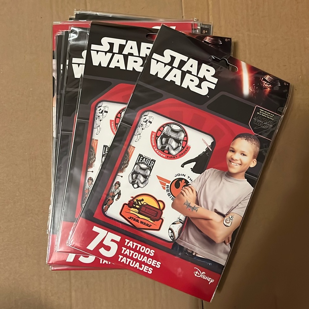 Disney Star Wars Tattoos 75 Count (TT2082DI)
(3 For 1)